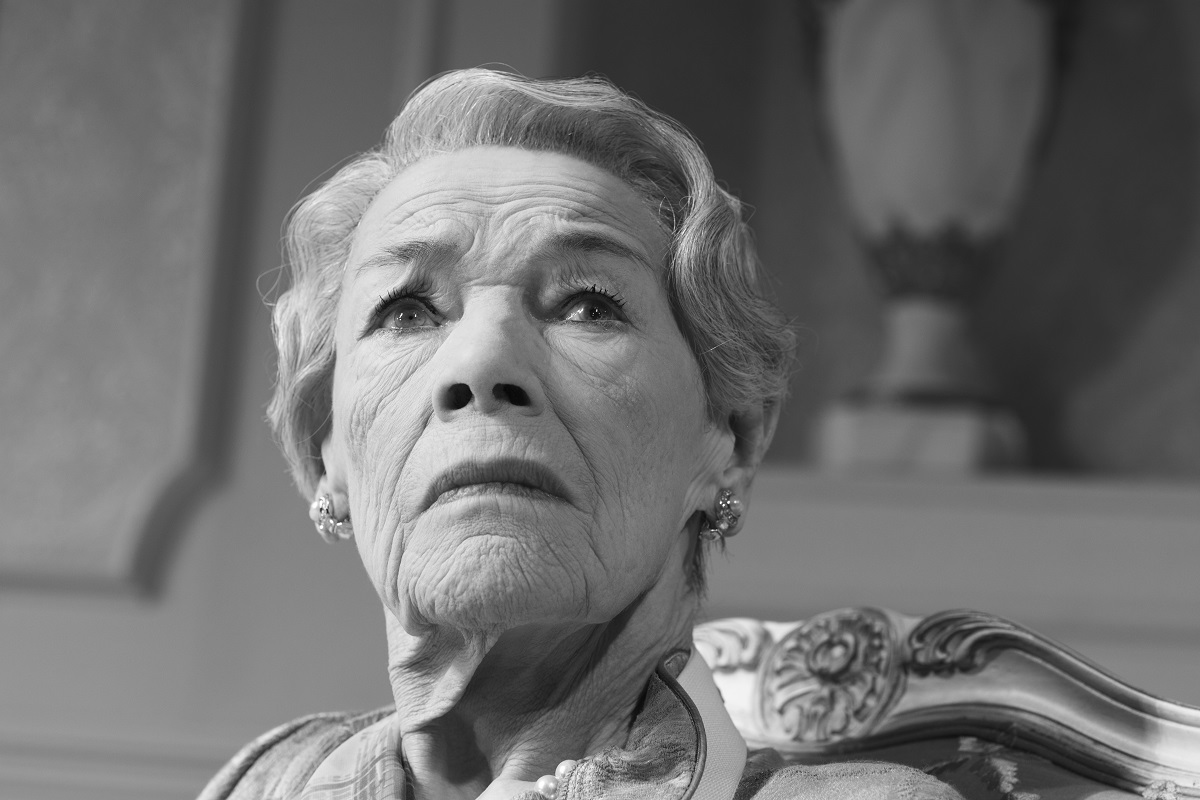 Three Tall Women: Glenda Jackson on a Ripping Albee Ride - New York Stage  Review