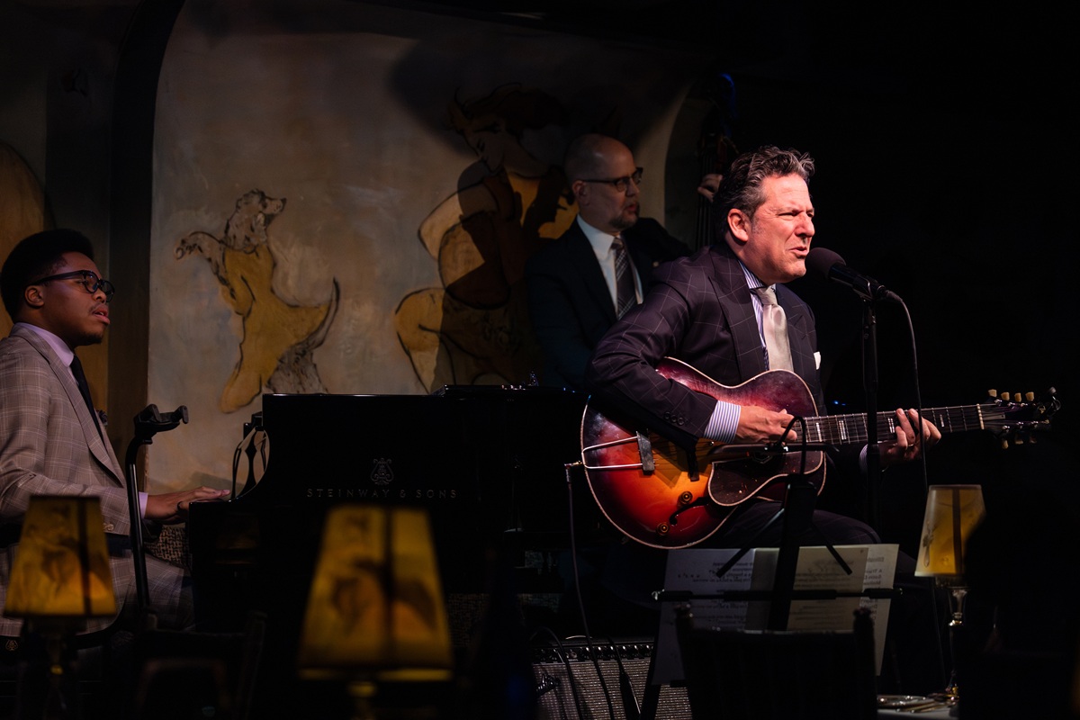 John Pizzarelli: Salute to Duke Ellington at the Carlyle John Pizzarelli: Salute to Duke Ellington at the Carlyle
